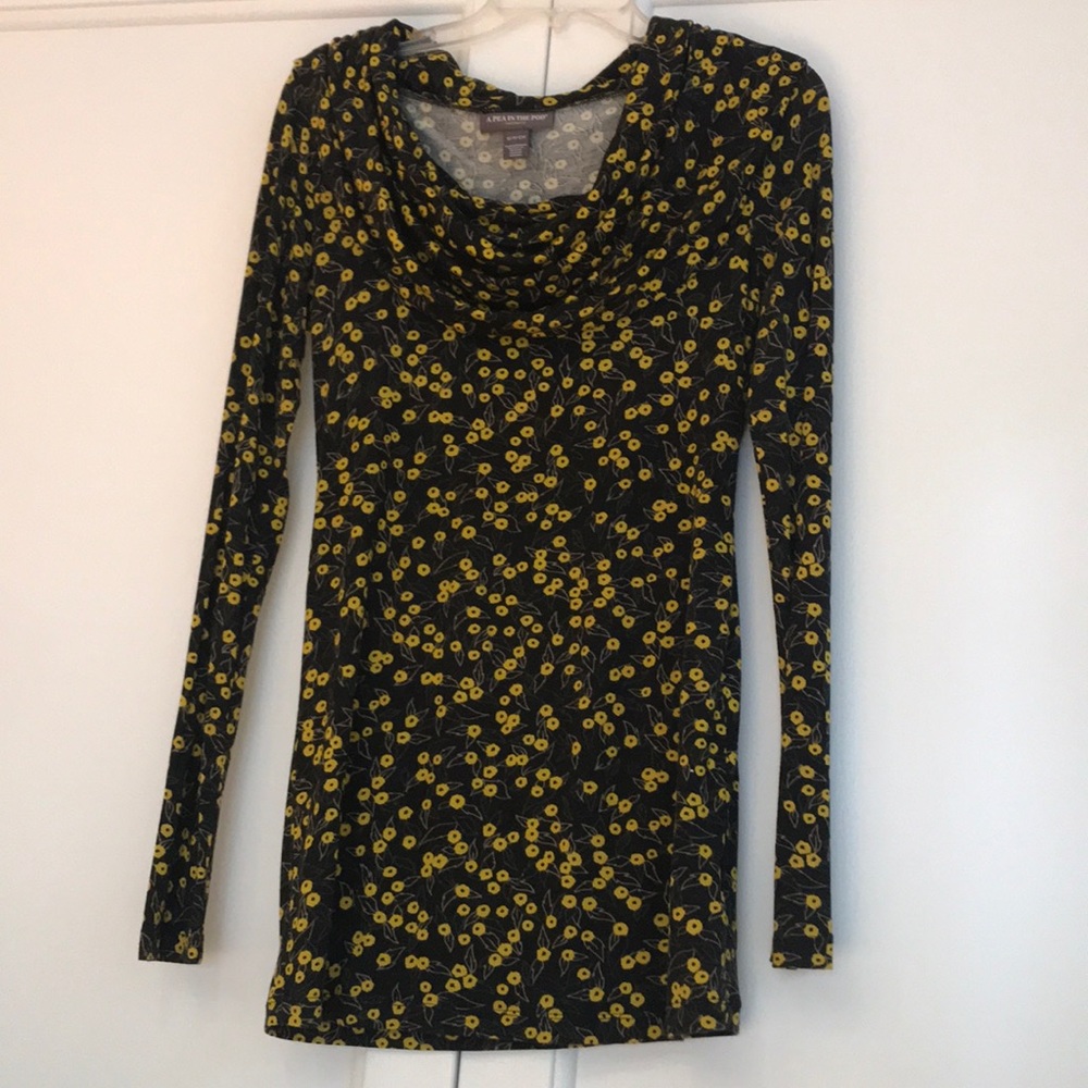 A Pea in the Pod long sleeve stretch tee